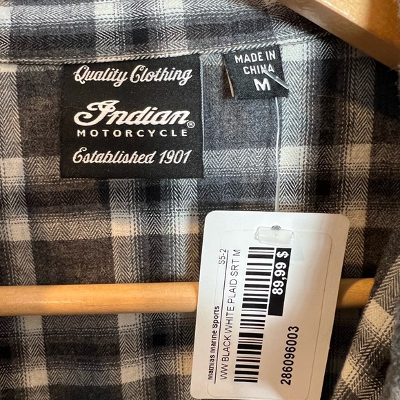 Indian motorcycle women’s button down shirt brand new. - Picture 13 of 15
